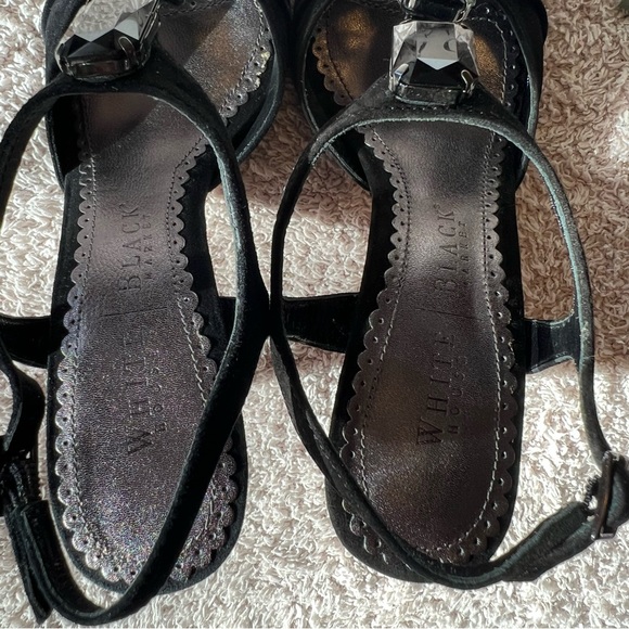 White House Black market, black heels, size 6.5 - Picture 3 of 11